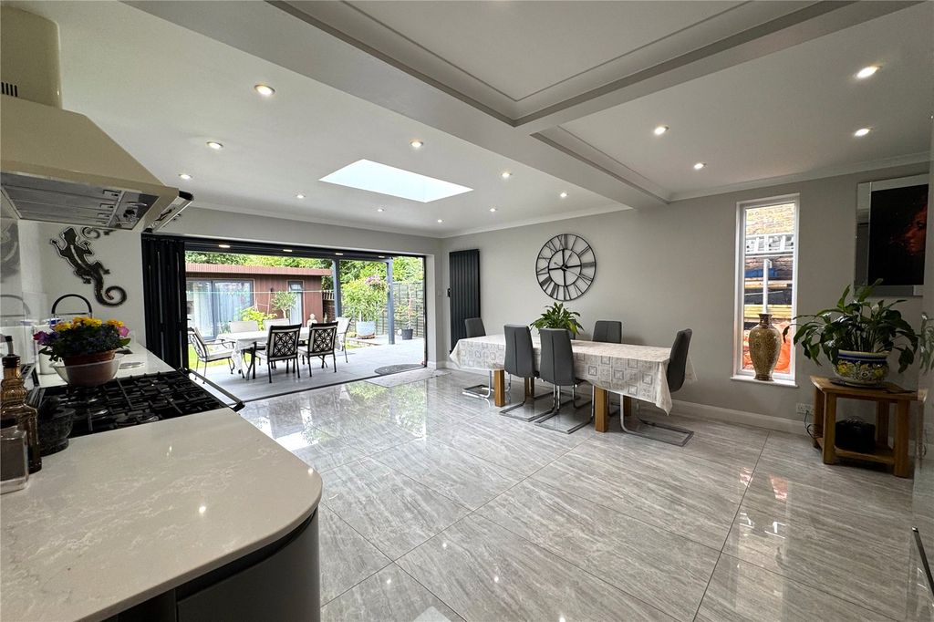 Property photo 2 of 22 Picture No. 38