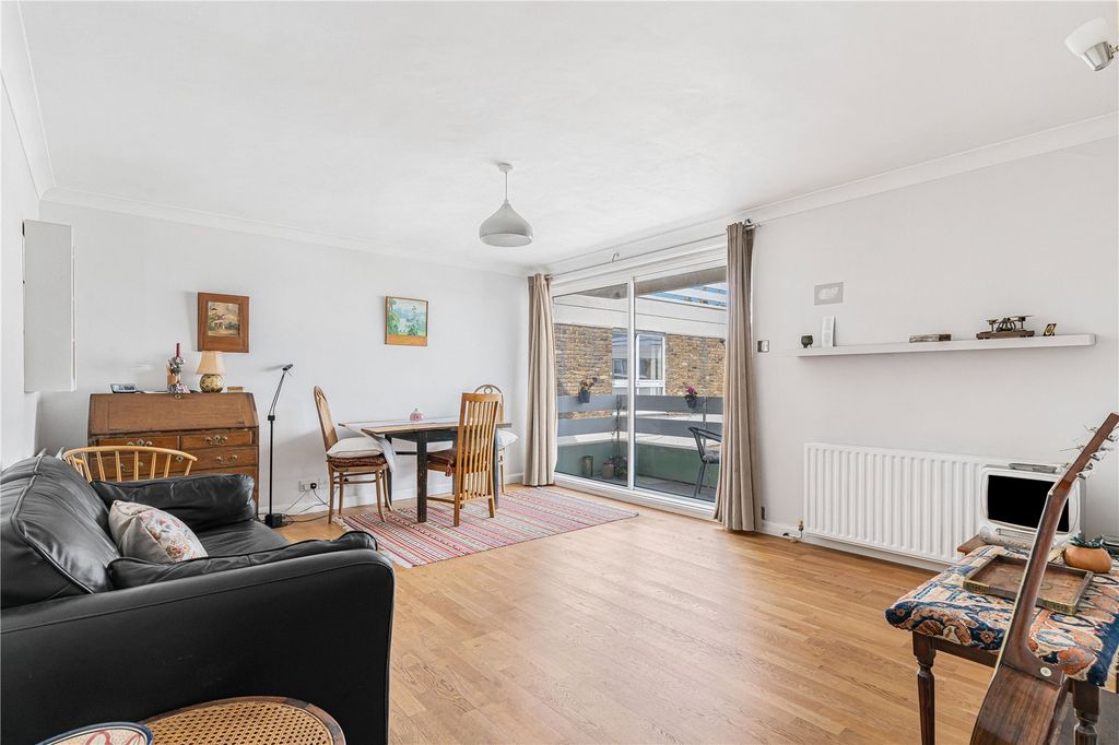 Property photo 1 of 52 Reception Room