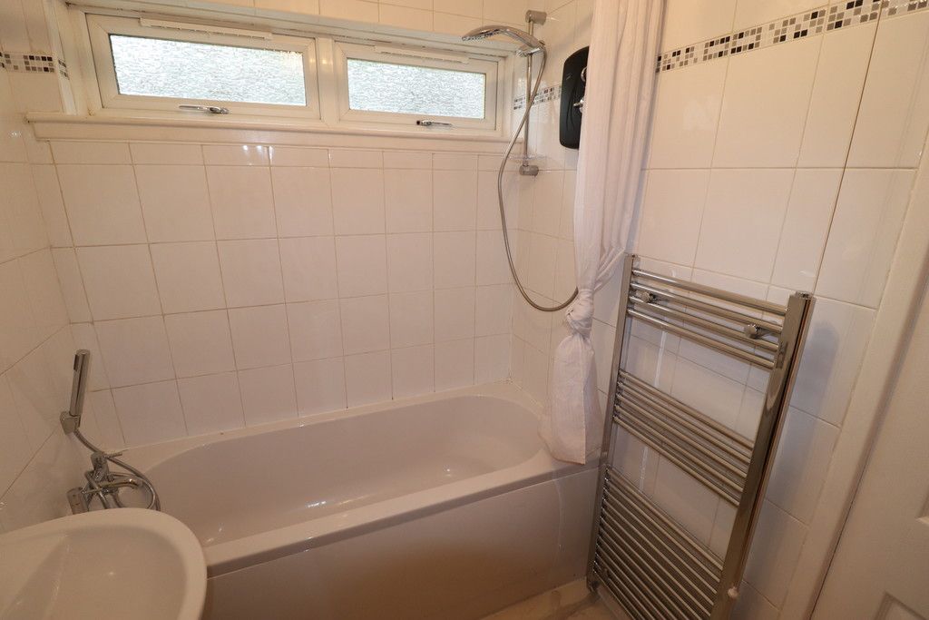 Additional image 9 of 2 bed flat to rentGairloch Crescent, Redding FK2