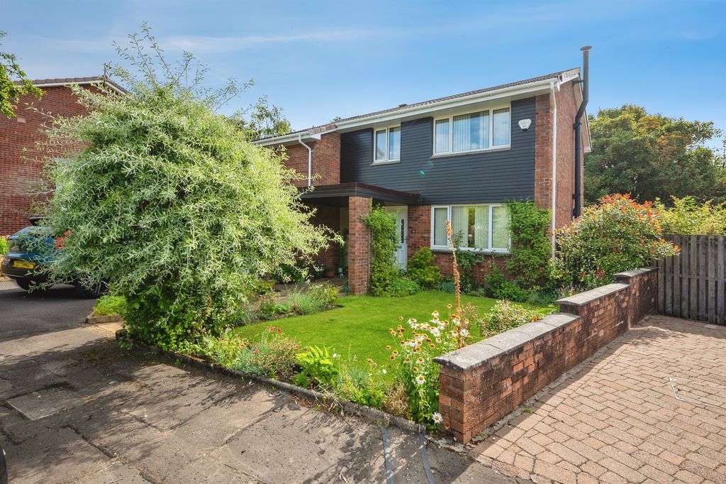 Property photo 3 of 32