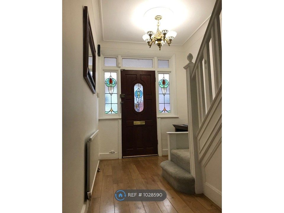 Property photo 2 of 19