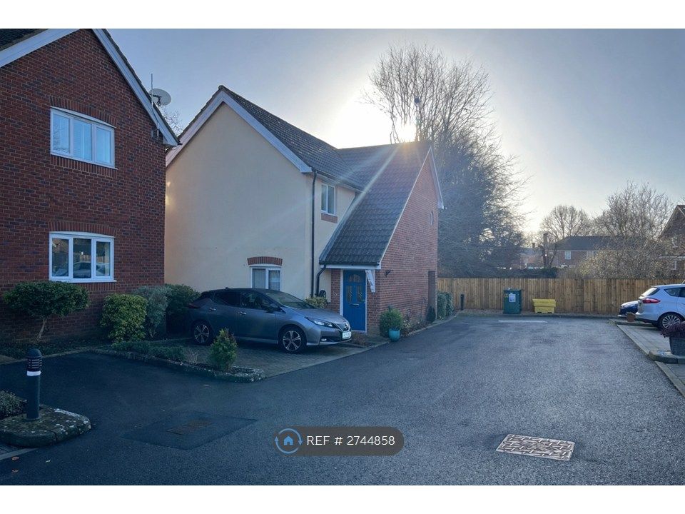 Property photo 2 of 12