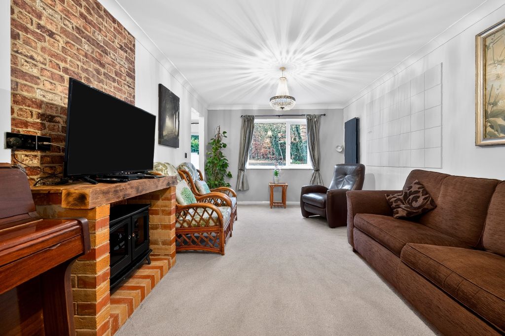 Property photo 3 of 25