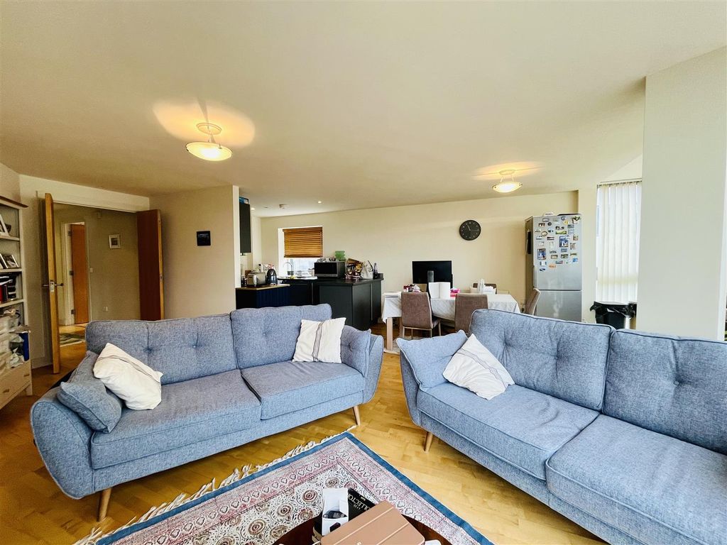 Property photo 2 of 8 Img_E9898.Jpg