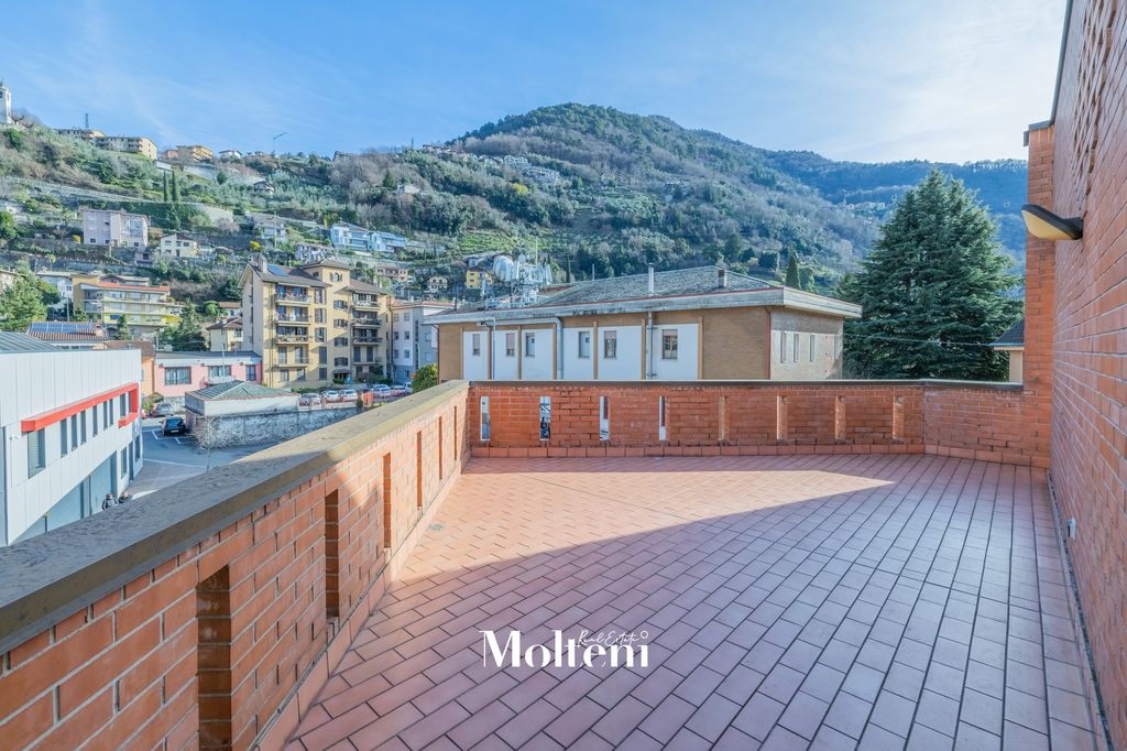 Property photo 2 of 36