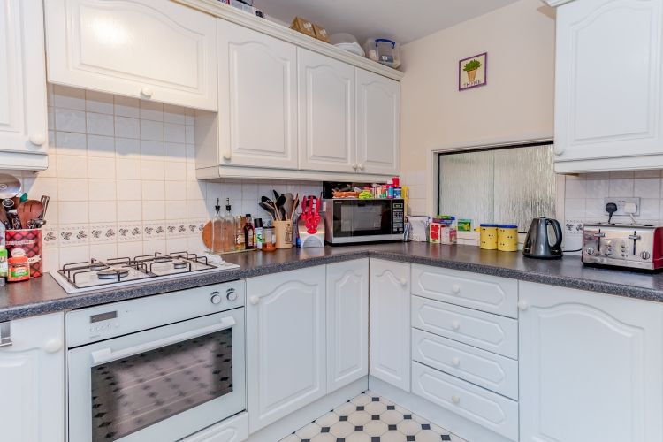 Property photo 3 of 7 98914