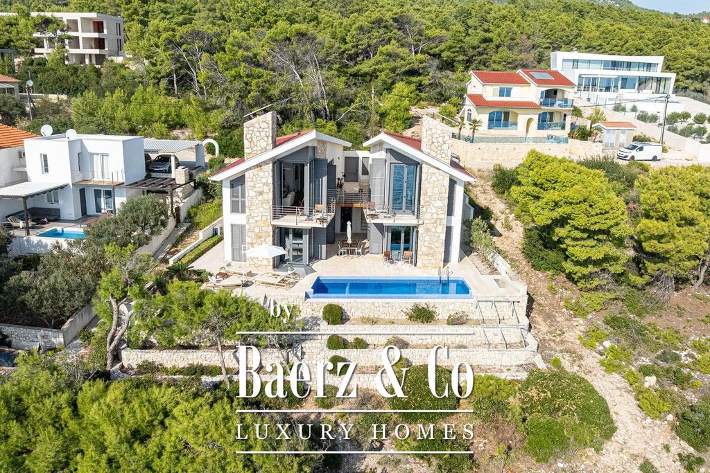 Property photo 1 of 35