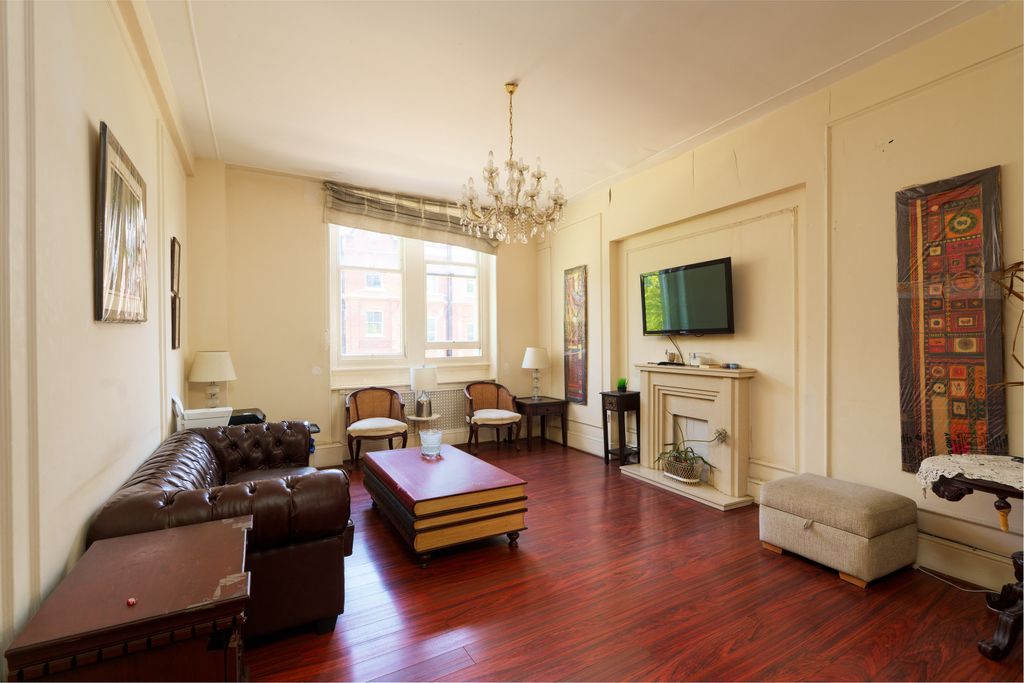 Property photo 3 of 12 Picture No. 02