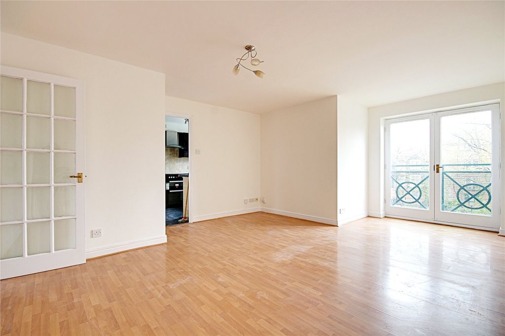 Property photo 3 of 12 Picture No. 05