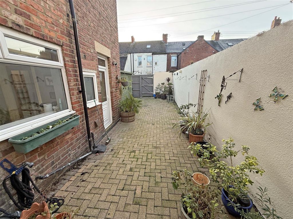 Additional image 12 of 5 bed property for salePreston Avenue, North Shields NE30