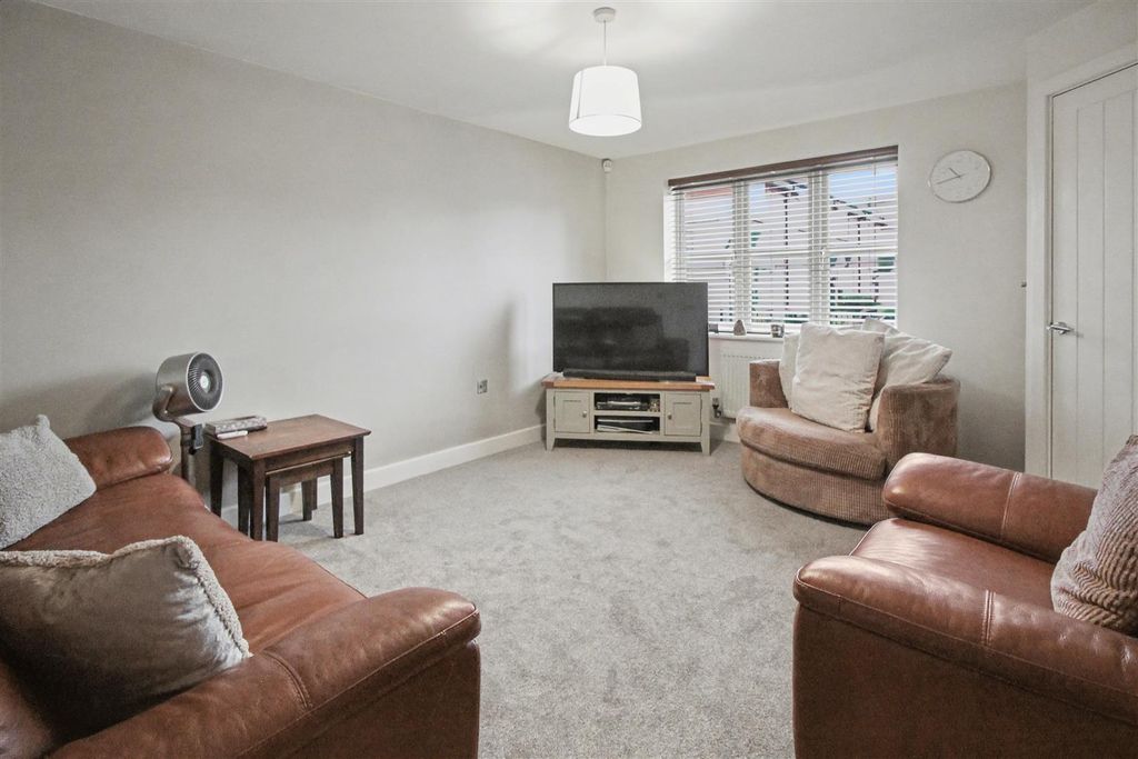 Property photo 2 of 20 Img_5059.Jpg