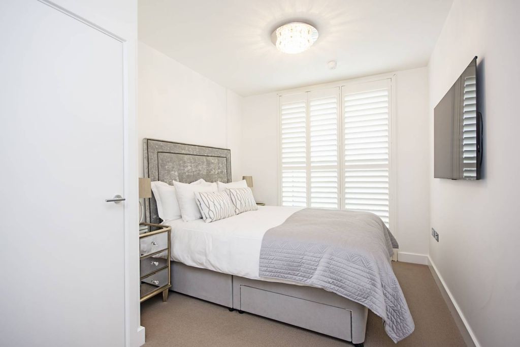 Property photo 3 of 9