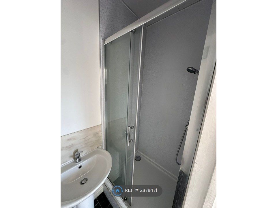 Property photo 2 of 10 Room 1