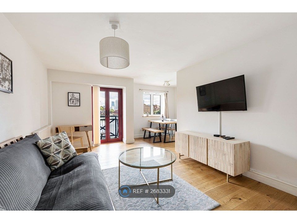 Property photo 2 of 31