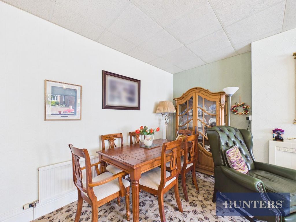 Property photo 3 of 14 Cam03463G0-Pr0137-Still013.Jpg