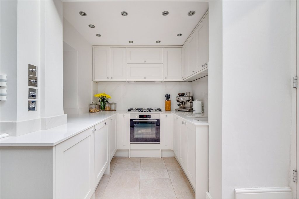 Property photo 2 of 18 Picture No. 20