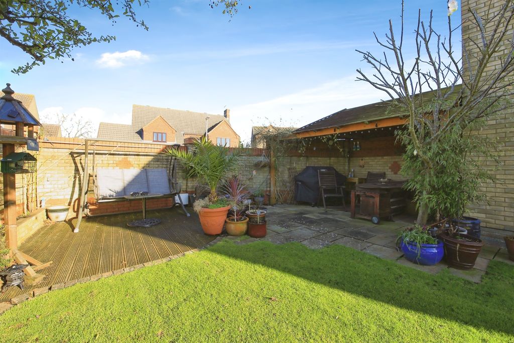 Property photo 3 of 24
