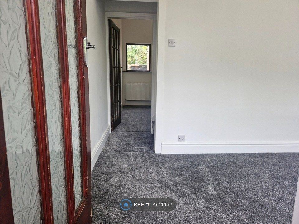 Property photo 2 of 29