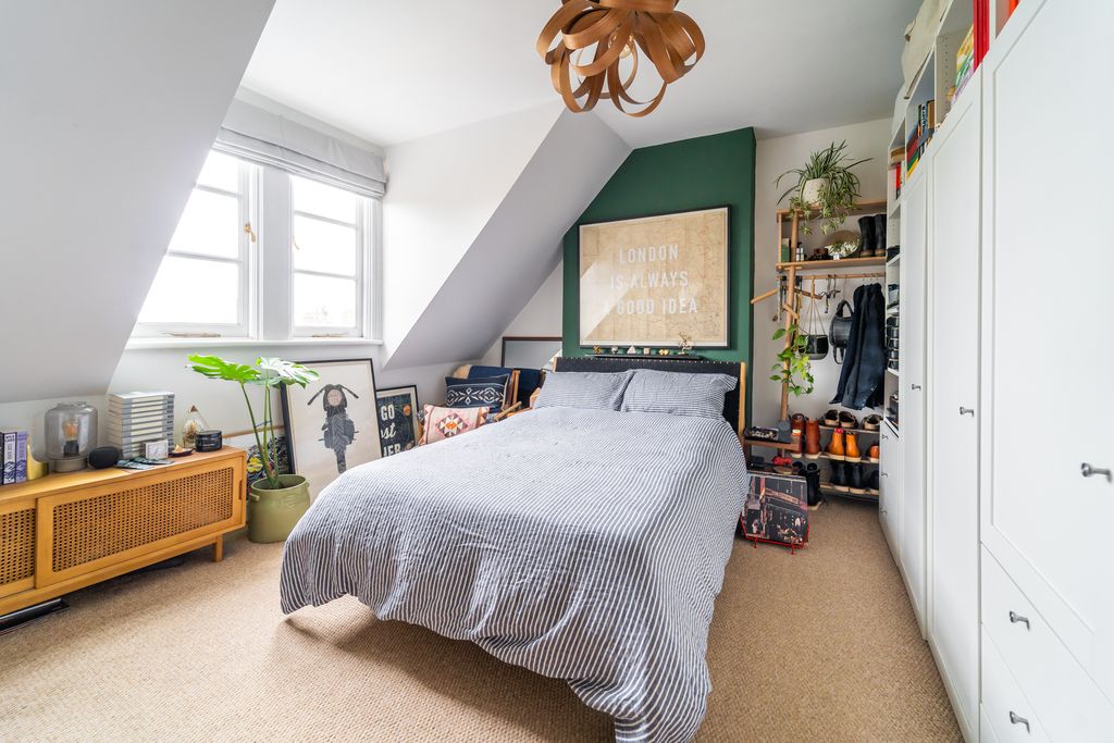 Property photo 3 of 10 Ndb08875