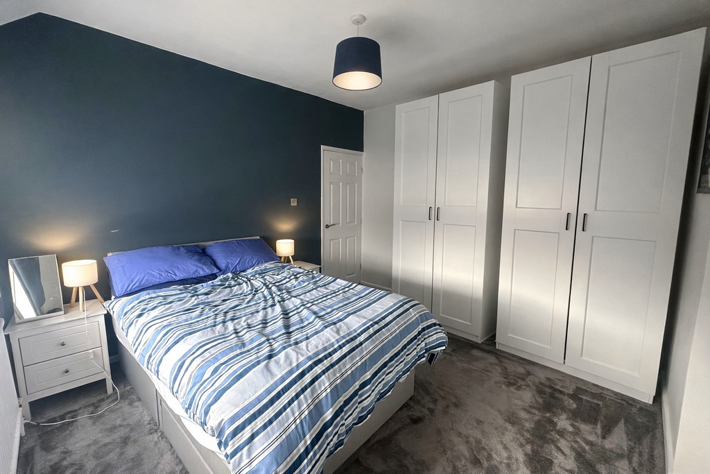 Property photo 3 of 12 Master Bedroom