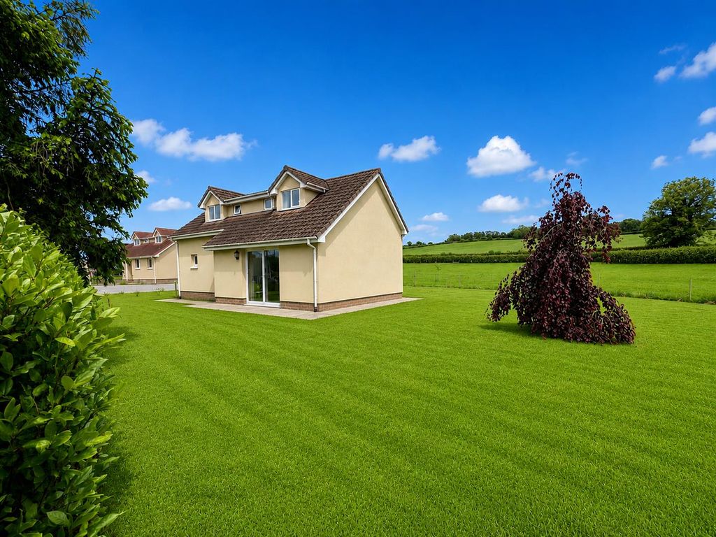 Property photo 1 of 13 3 The Tynings.Png