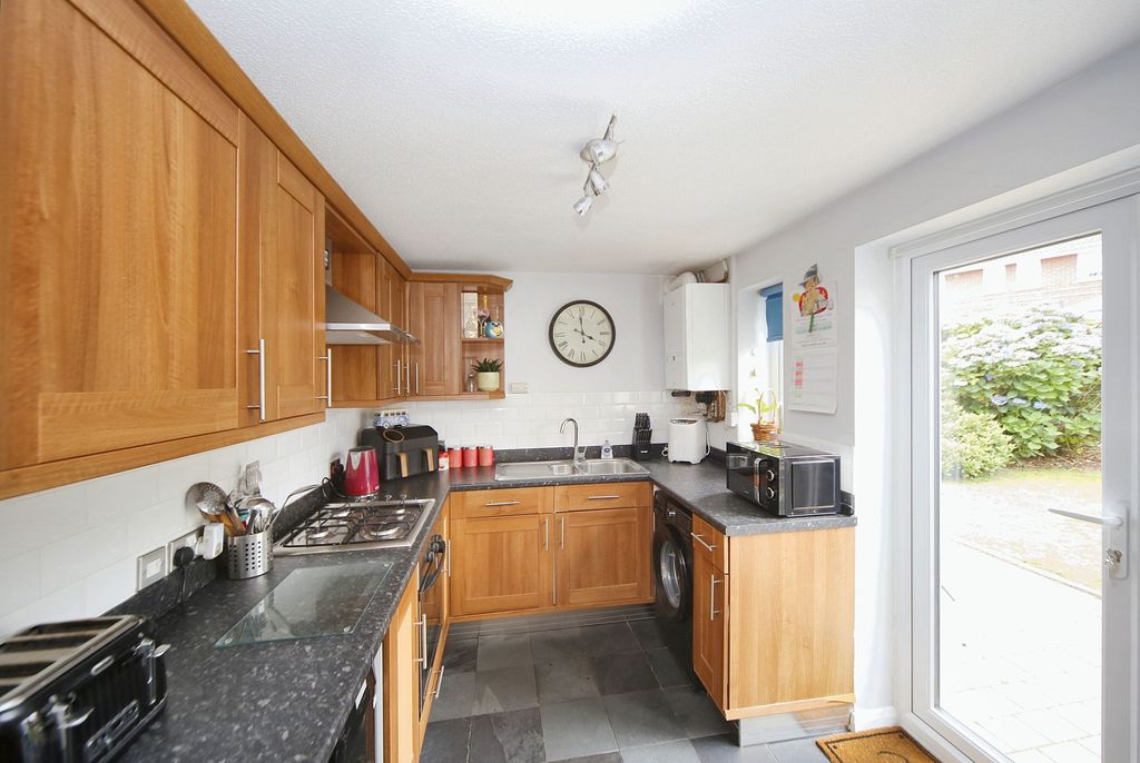 Property photo 3 of 14