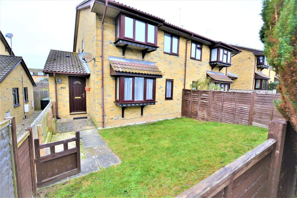 Property photo 1 of 8