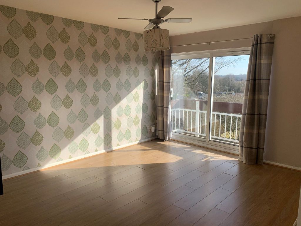 Property photo 2 of 7 Photograph 2