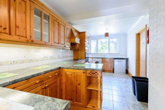 Property photo 2 of 15 Kitchen