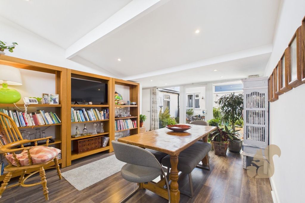 Property photo 3 of 19 Cam01659G0-Pr0650-Still005.Jpg