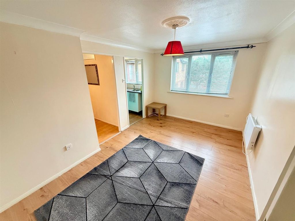 Property photo 2 of 7 R4N9Owomauq1-Tzyhpap8A.Jpg