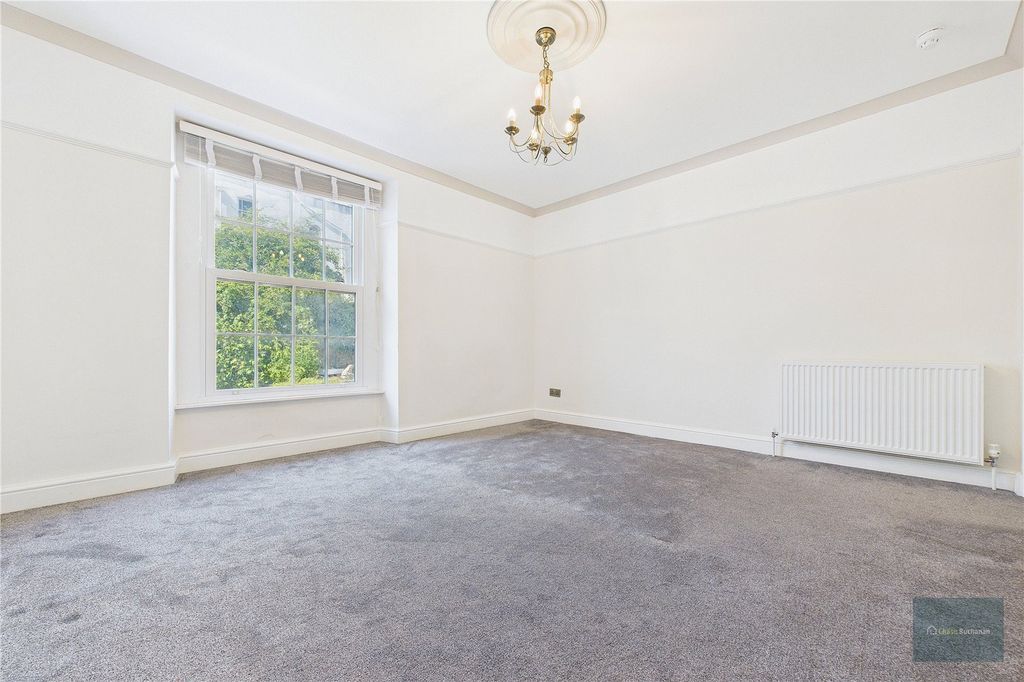 Property photo 2 of 21 Picture No. 94