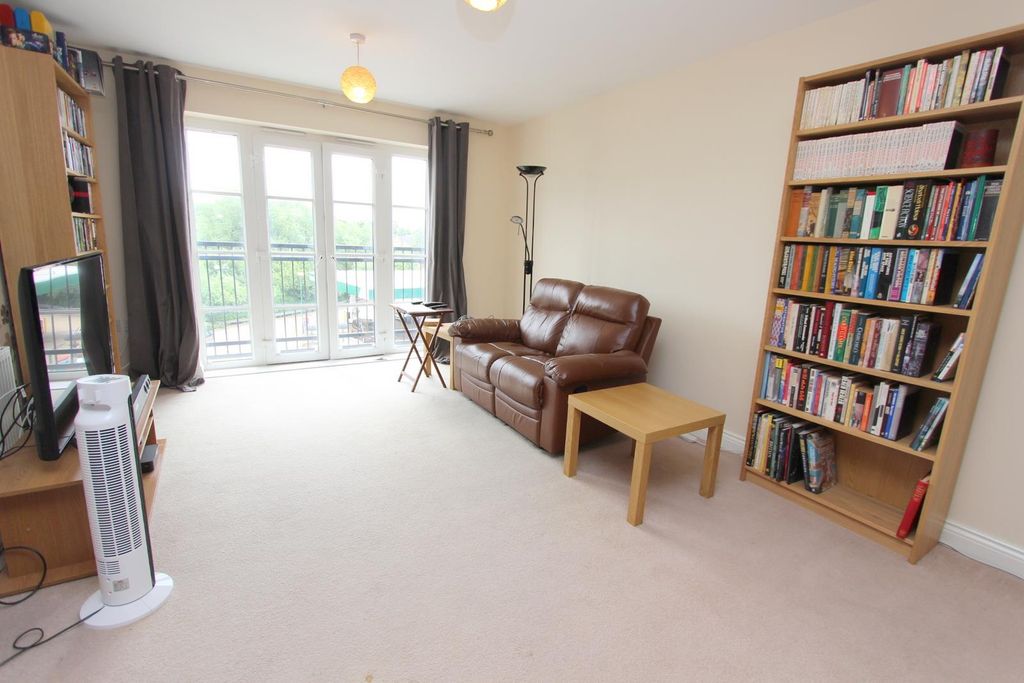 Property photo 2 of 7