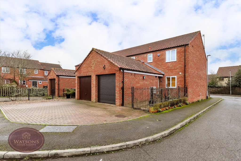 Property photo 1 of 26