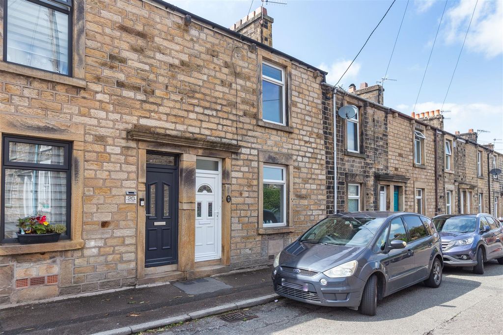 Property photo 1 of 12
