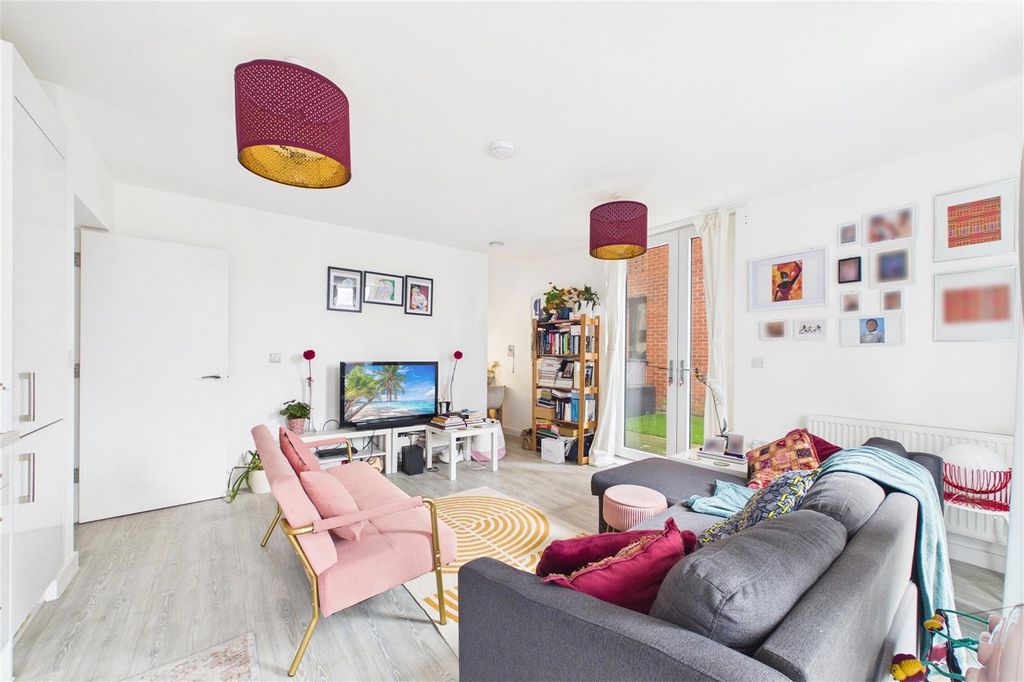 Property photo 2 of 12 Picture No. 02