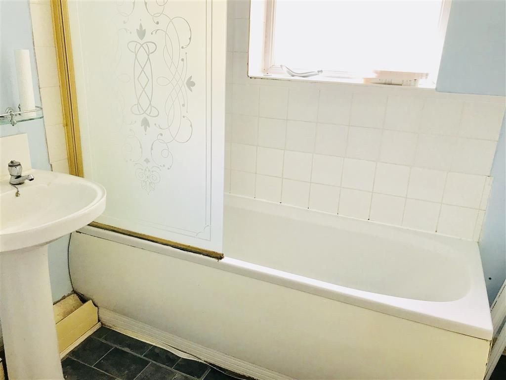 Property photo 1 of 8 Front