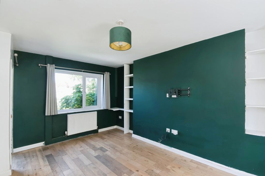 Property photo 3 of 20 Pbox-Img.Jpg