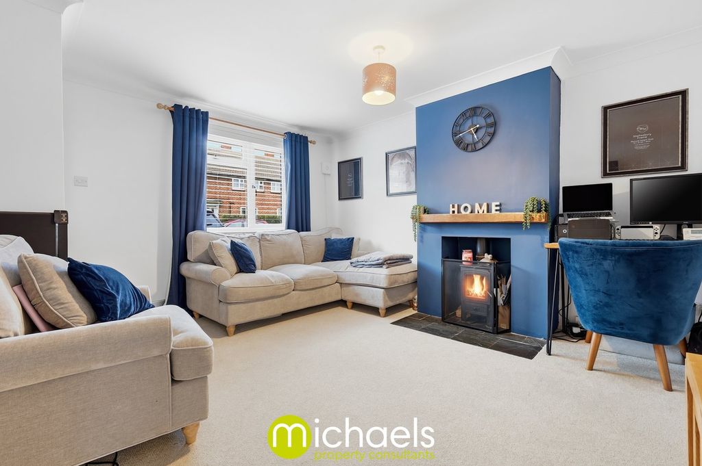 Property photo 3 of 18