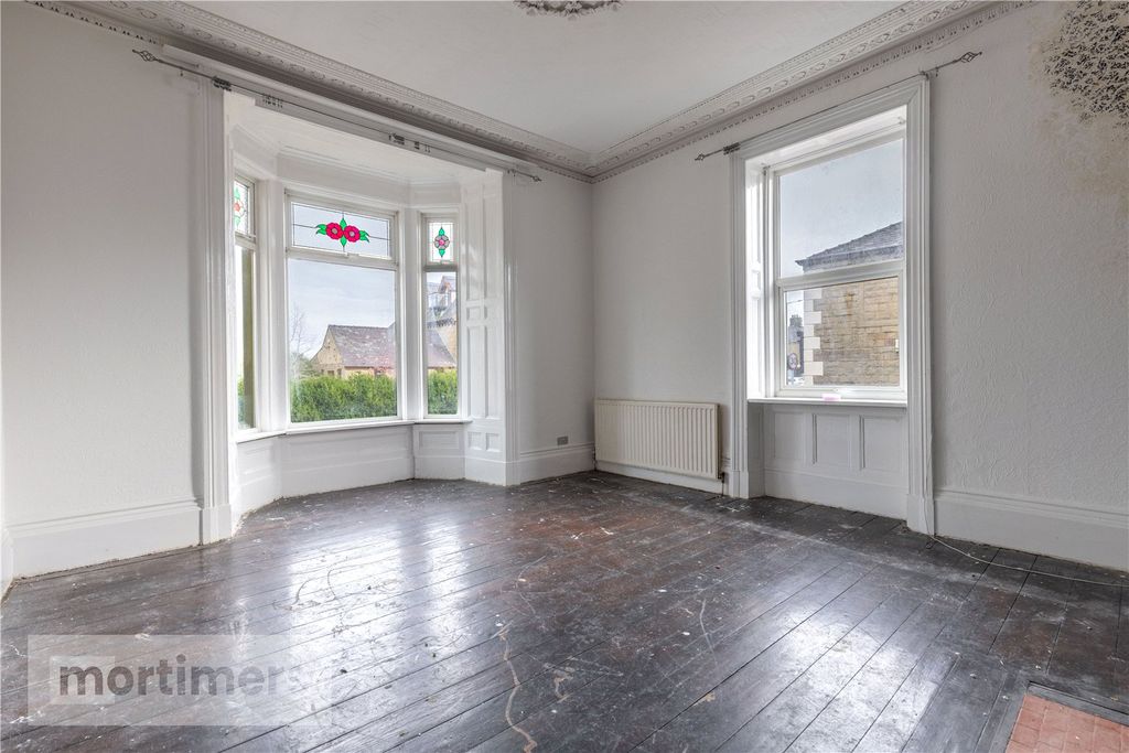 Property photo 2 of 36 Dining Room