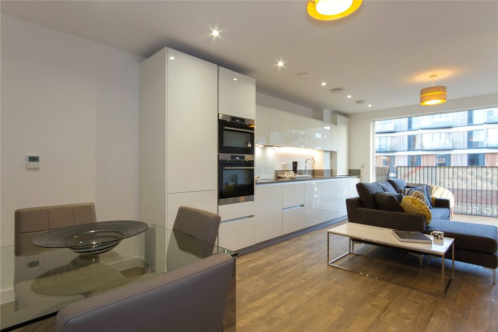 Property photo 2 of 8 Picture No. 09