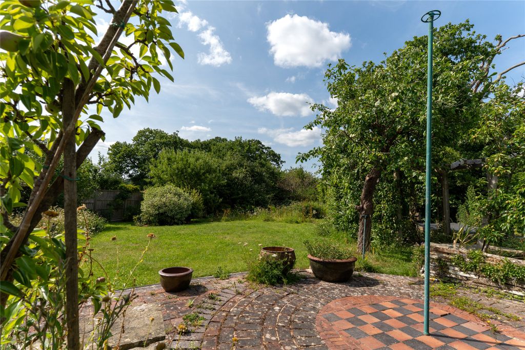 Property photo 2 of 14 Picture No. 20