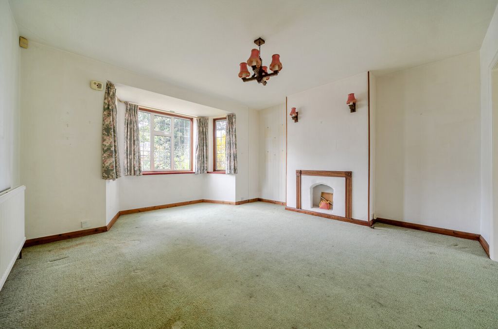 Property photo 2 of 21 1441686-19-69Df93...