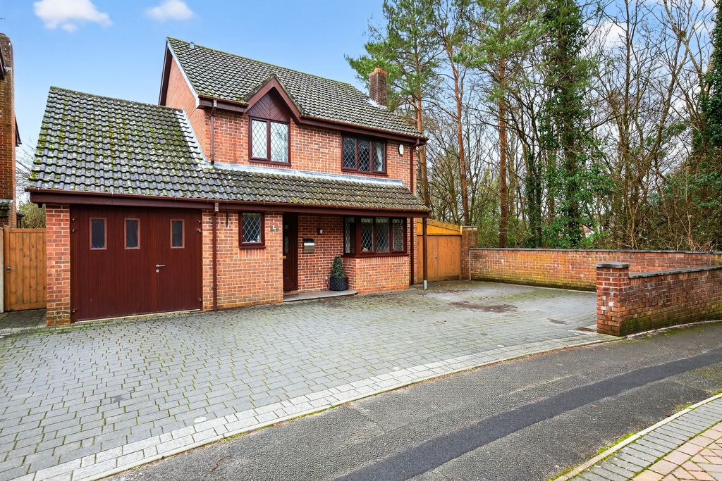 Property photo 1 of 21