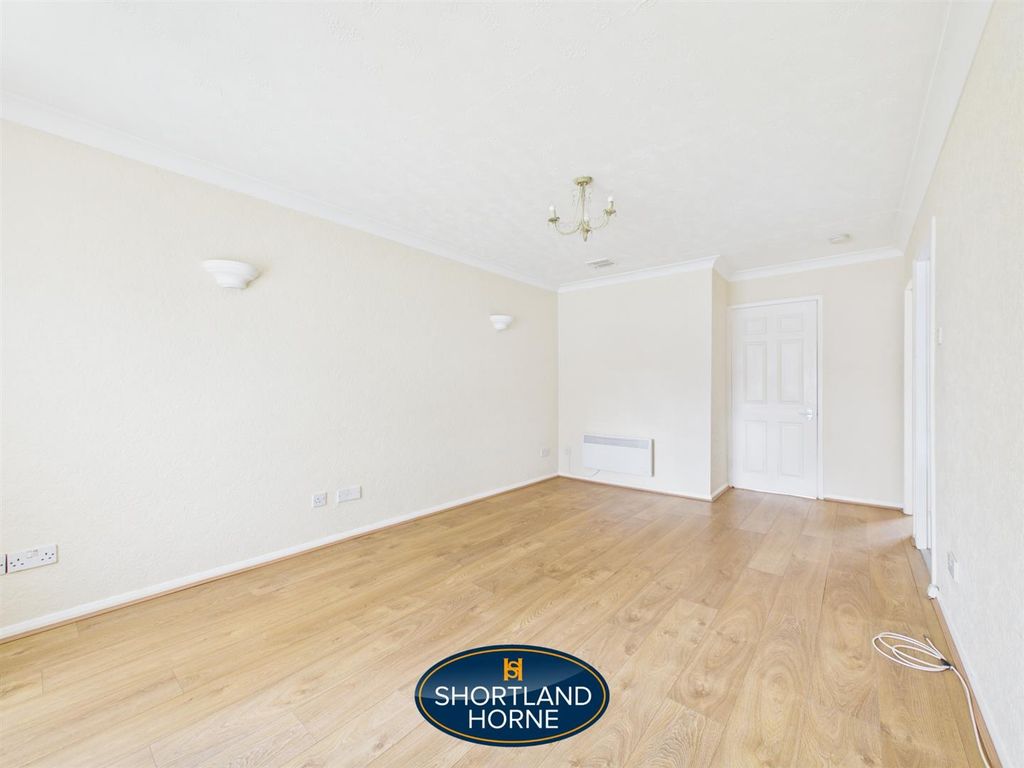 Property photo 3 of 15 Cam04377G0-Pr0272-Still002.Jpg