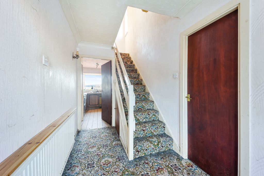 Property photo 2 of 33 Photograph 37