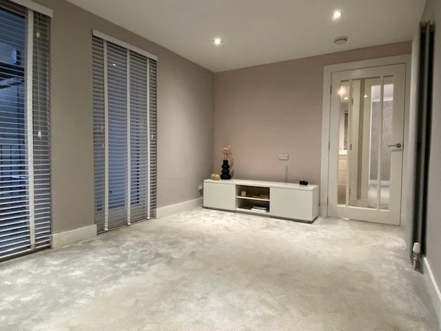 Property photo 1 of 5 Lounge