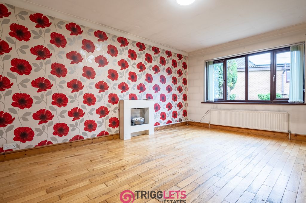 Property photo 3 of 22