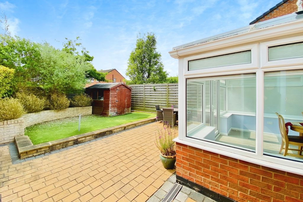 Property photo 3 of 27