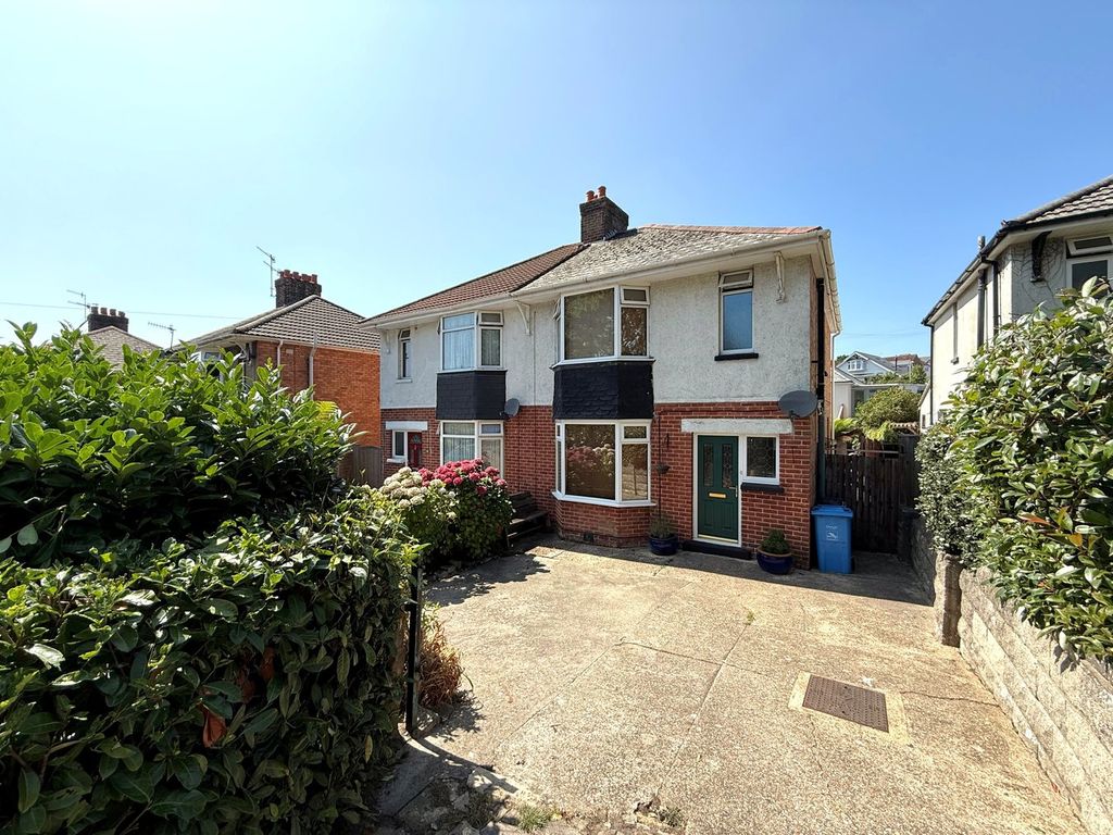 Property photo 1 of 25